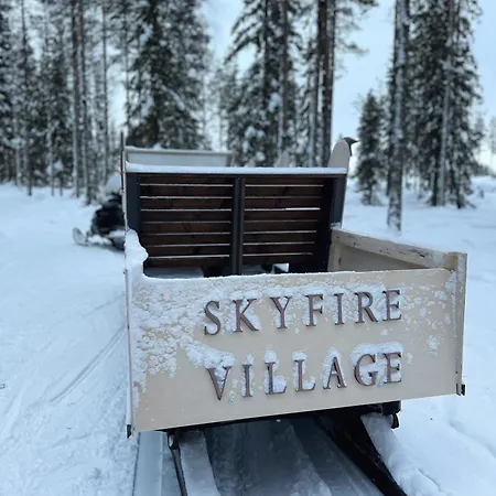 Semesteranläggning (resort) SkyFire Village Resort&Igloos