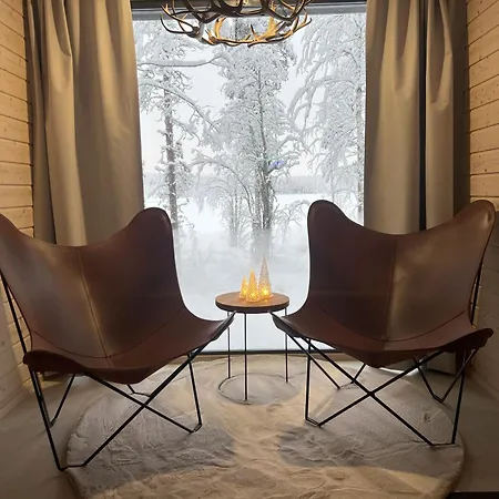 Semesteranläggning (resort) SkyFire Village Resort&Igloos Manty
